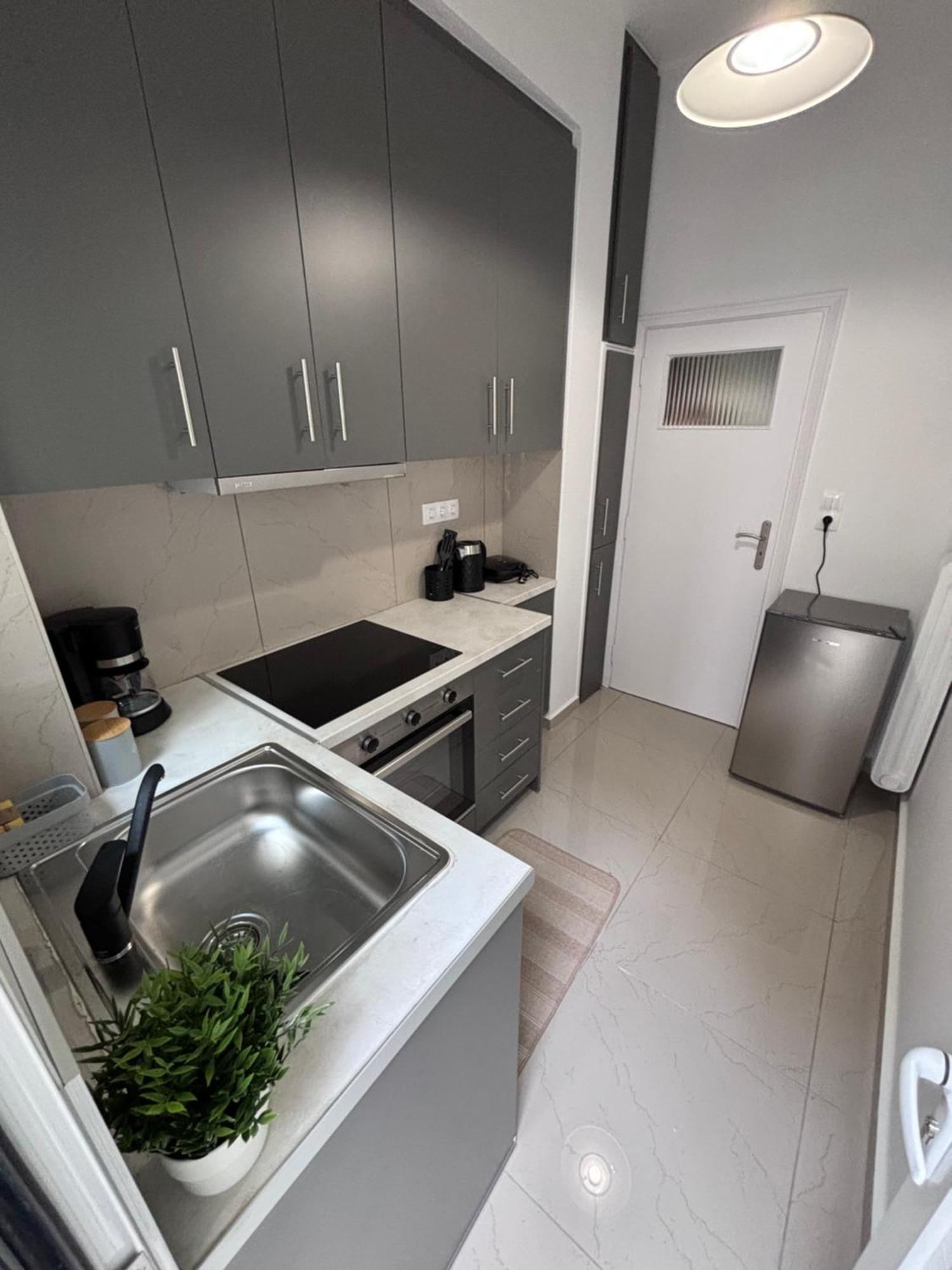 Cozy Apartment In The Heart Of Афіни Екстер'єр фото